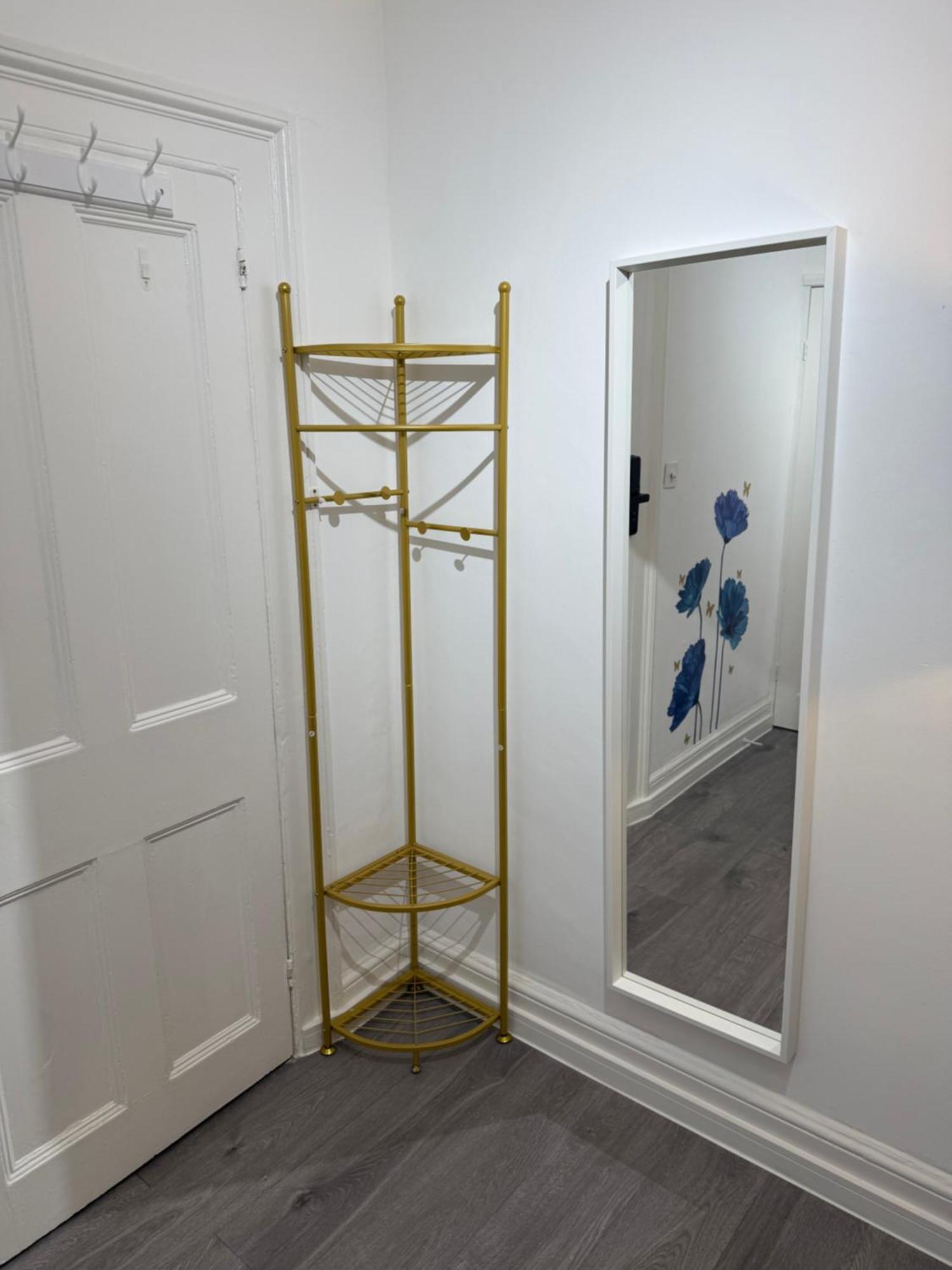 Luxury In Victoria, 7 Minutes Walk To Victoria Station, 8 London