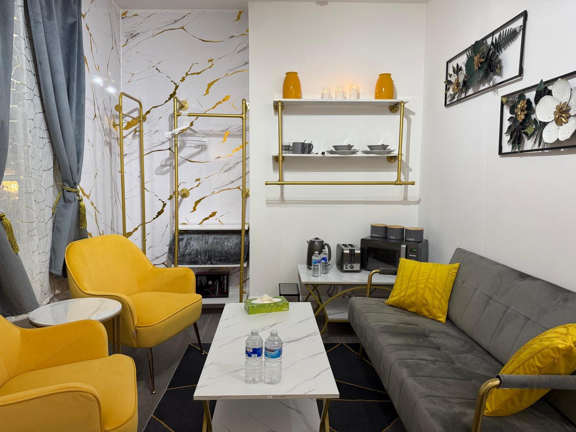 Luxury In Victoria, 7 Minutes Walk To Victoria Station, 8 London