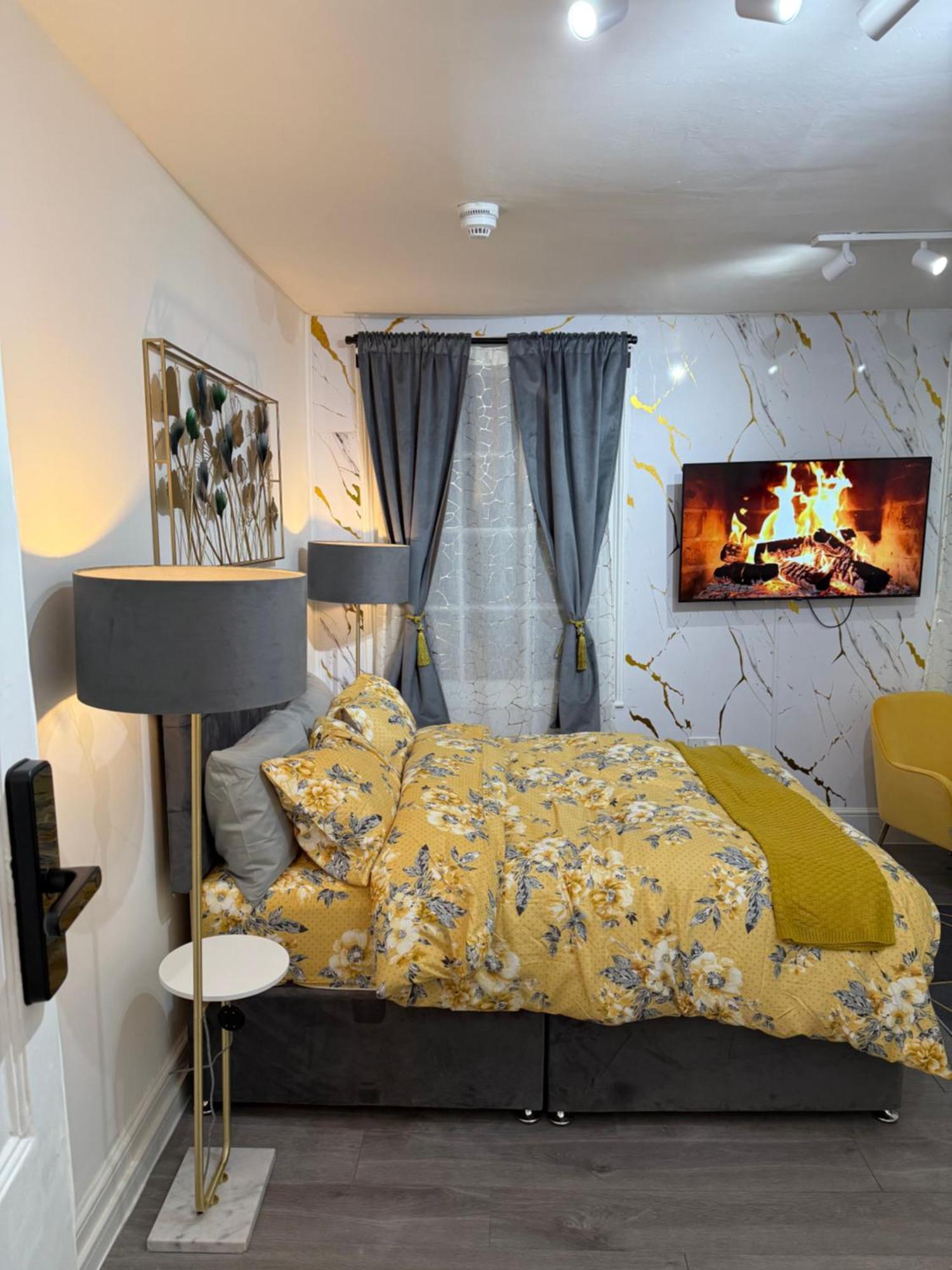 Homestay Luxury In Victoria, 7 Minutes Walk To Victoria Station, 8 London